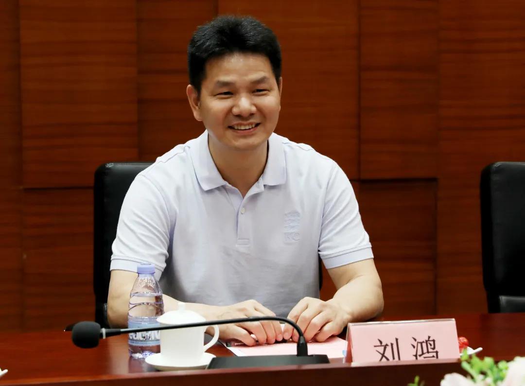 东莞市上市公司协会会长林海川在仪式上致辞表示,私募基金是东莞资本